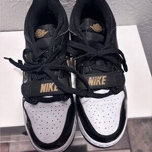 Nike Black and White Athletic Shoes